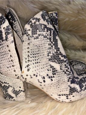 Steve Madden White and Black Snake-Print Studded Ankle Boots